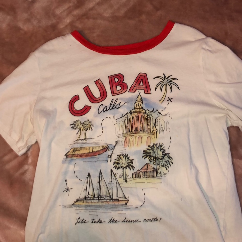 Old Navy Graphic T shirt